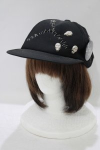 STIGMATA / ダメージカスタムキャップ  黒 H-25-09-12-075-GO-AC-KB-ZH