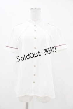 画像1: Amavel / 刺繍入りリボンブローチ&肩章付スタンドブラウス Free オフ H-25-09-18-1050-CA-BL-NS-ZH