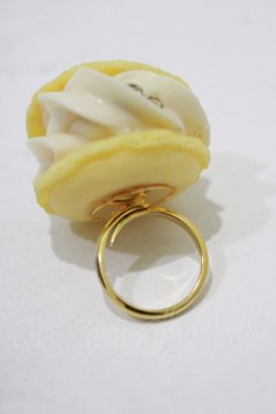 画像2: Q-pot. / Banana Macaronリング  バナナ H-25-09-19-068-QP-AC-KB-ZH