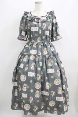 Melody BasKet / Precious Roseフリルカラーワンピース TallM グレー H-25-09-20-001-LO-OP-KB-ZH