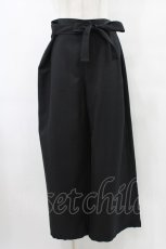 画像1: HERHUM / タックリボンのワイドパンツ  黒 H-25-09-25-1018-0-PA-KB-ZH (1)