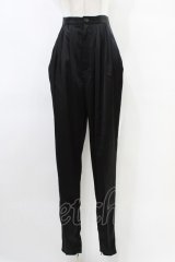 alice auaa / タックテーパードパンツ 4（約7号） ブラック H-25-09-28-1005-AA-PA-KB-ZH