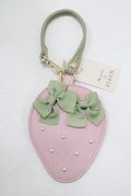 Maison de FLEUR / いちごカードケース  ピンク H-25-09-29-068-LO-ZA-NS-ZH