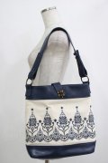 axes femme / 刺繍ショルダーバッグ  オフ/ネイビー H-25-09-30-1053-AX-BG-NS-ZH