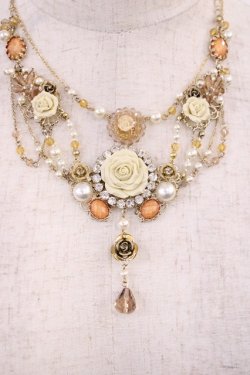 画像1: axes femme / プリンセスローズネックレス  ゴールド H-25-10-02-1023-AX-AC-NS-ZH