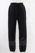NieR Clothing / プリントSWEAT PANTS  黒 H-25-10-03-025-PU-PA-KB-ZH