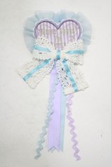 Angelic Pretty / MELODY TOYSハートワッペンブローチ  ラベンダー H-25-10-05-067-AP-ZA-NS-ZH