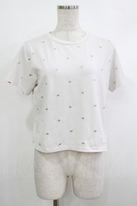 evelyn / ハート刺繍Tシャツ  オフ H-25-10-15-1036-LO-TS-NS-ZH