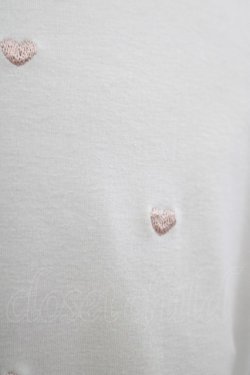 画像4: evelyn / ハート刺繍Tシャツ  オフ H-25-10-15-1036-LO-TS-NS-ZH