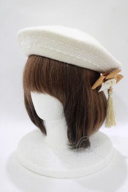 画像1: Amavel / 月夜の狐と寒椿和風ベレー帽  オフ H-25-10-15-1078-CA-AC-NS-ZH