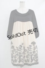 Emily Temple cute / フォレストフロッキーワンピース  アイボリー H-25-10-16-1017-ET-OP-KB-ZH