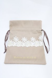Maison de FLEUR / スカラップフラワーレース巾着  ベージュ H-25-10-16-021-LO-ZA-NS-ZH