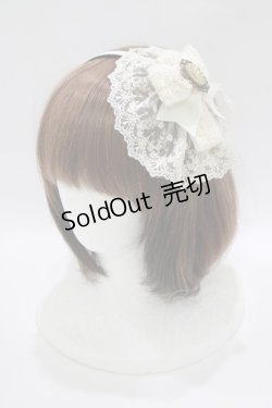 画像1: Innocent World / カメオ付きクロスレースカチューシャ  生成り H-25-10-19-1071-IW-AC-NS-ZH