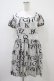 画像1: Jane Marple / アルファベットロゴミニワンピース  シルバーグレイ H-25-10-22-024-JM-OP-KB-ZH (1)