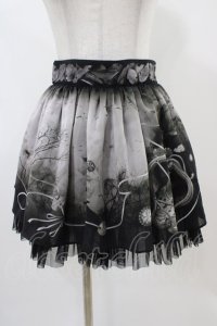 abilletage / ヴィランズ柄シフォンスカート(ミニ) ミニ丈  H-25-10-22-030-GO-SK-KB-ZH