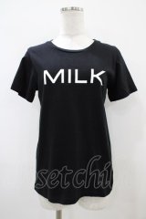 MILK / MILKロゴTee  ブラック×ホワイト H-25-10-22-042-ML-TO-KB-ZH