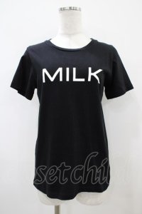 MILK / MILKロゴTee  ブラック×ホワイト H-25-10-22-042-ML-TO-KB-ZH