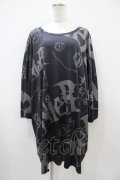 NieR Clothing / プリント半袖CUTSEW  ブラック H-25-10-22-055-PU-TO-KB-ZH