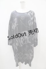 NieR Clothing / プリント半袖CUTSEW  ブラック H-25-10-22-055-PU-TO-KB-ZH