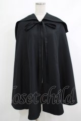 ATELIER BOZ / フード付きミニマント  黒 H-25-10-23-1030-EL-JA-KB-ZH