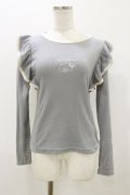 サンリオ / Avail×サンリオキャラクターズコラボ/タキシードサム肩フリルトップス M ブラック H-25-10-25-048-EL-TO-NS-ZH