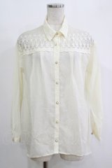 LIZ LISA / レース切替ブラウス Free 生成り H-25-11-01-057-LO-BL-NS-ZH