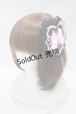 画像1: Angelic Pretty / プレゼントハートクリップブローチ  ブラック H-25-11-02-1081-AP-ZA-NS-ZH