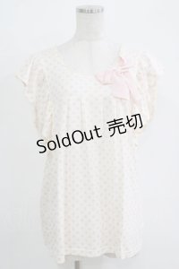 Emily Temple cute / フリルノースリーブカットソー  オフ×ピンクドット H-25-11-03-056-ET-TO-KB-ZH
