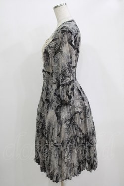 画像2: Rozen Kavalier / 総柄プリーツワンピース  グレー H-25-11-03-015-OO-OP-KB-ZH