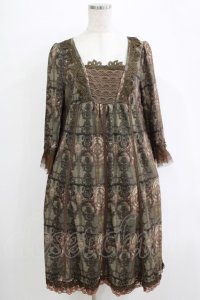 OZZ ANGELO / ヨーク切替総柄ワンピース  カーキ H-25-11-03-016-OO-OP-KB-ZH