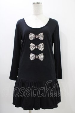 画像1: Emily Temple cute / リボンプリントカットワンピース  ブラック H-25-11-06-1025-ET-OP-KB-ZH
