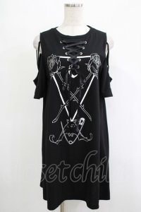 LISTEN FLAVOR / 黒薔薇の堕天使オープンショルダーレースアップワンピース  ブラック H-25-11-07-039-PU-TO-KB-ZT455