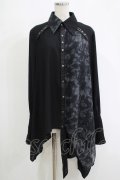 Ozz Croce / プリント切替アシメシャツ  黒 H-25-11-07-052-OO-BL-KB-ZH