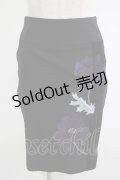 Ozz On / 刺繍サイドZIPスカート  黒 H-25-11-07-020-OO-SK-KB-ZH