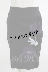 Ozz On / 刺繍サイドZIPスカート  黒 H-25-11-07-020-OO-SK-KB-ZH