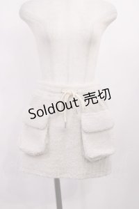 ANDMARY / Miffy boa mini skirt Free Beige H-25-11-08-1010-LO-SK-NS-ZH