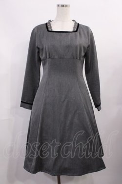 画像1: Fi.n.t / ハイウエスト切替ベロアリボン使いワンピース Free GRAY H-25-11-08-1003-CA-OP-NS-ZH