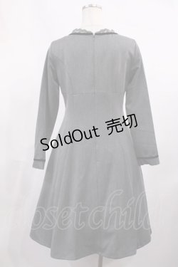画像2: Fi.n.t / ハイウエスト切替ベロアリボン使いワンピース Free GRAY H-25-11-08-1003-CA-OP-NS-ZH