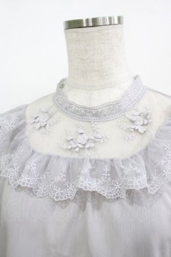 画像4: an another angelus / 立体フラワーレースヨークブラウス Free BLUE GRAY H-25-11-15-1051-CA-BL-NS-ZH