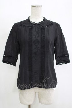 画像1: an another angelus / ローズ刺繍ノーカラーブラウス Free Black H-25-11-15-1062-CA-BL-NS-ZH