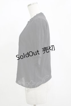 画像2: an another angelus / ローズ刺繍ノーカラーブラウス Free Black H-25-11-15-1062-CA-BL-NS-ZH