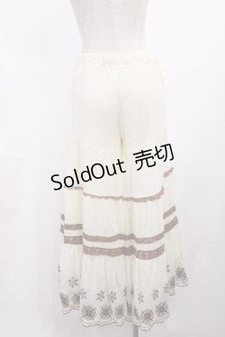 画像2: LIZ LISA / 雪の結晶刺繍パンツ Free 生成り H-25-11-15-025-LO-PA-NS-ZH