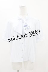 axes femme / ネモフィラ刺繍リボンブラウス Free サックスストライプ H-25-11-16-1042-AX-BL-NS-ZH