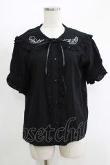 LISTEN FLAVOR / リボン付フリルセーラーブラウス  ブラック H-25-11-17-065-PU-BL-KB-ZT369