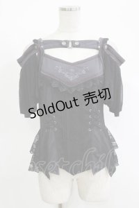 Ozz oneste / rose刺繍使い 2way frillカットソー（ALYSモデル）  ブラック H-25-11-17-071-OO-TO-KB-ZH