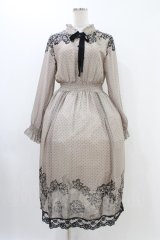 axes femme / レース柄プリントワンピース M ベージュ H-25-11-20-1042-AX-OP-NS-ZH