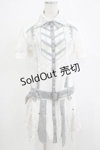 Ozz Croce / プリント刺繍イレギュラーチュニックシャツ  白×グレー H-25-11-20-065-OO-OP-KB-ZH