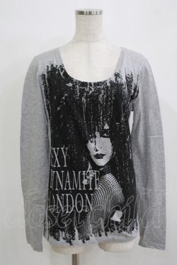 画像1: SEXY DYNAMITE LONDON / プリントロングスリーブカットソー  グレー H-25-11-21-1067-PU-TO-KB-ZH