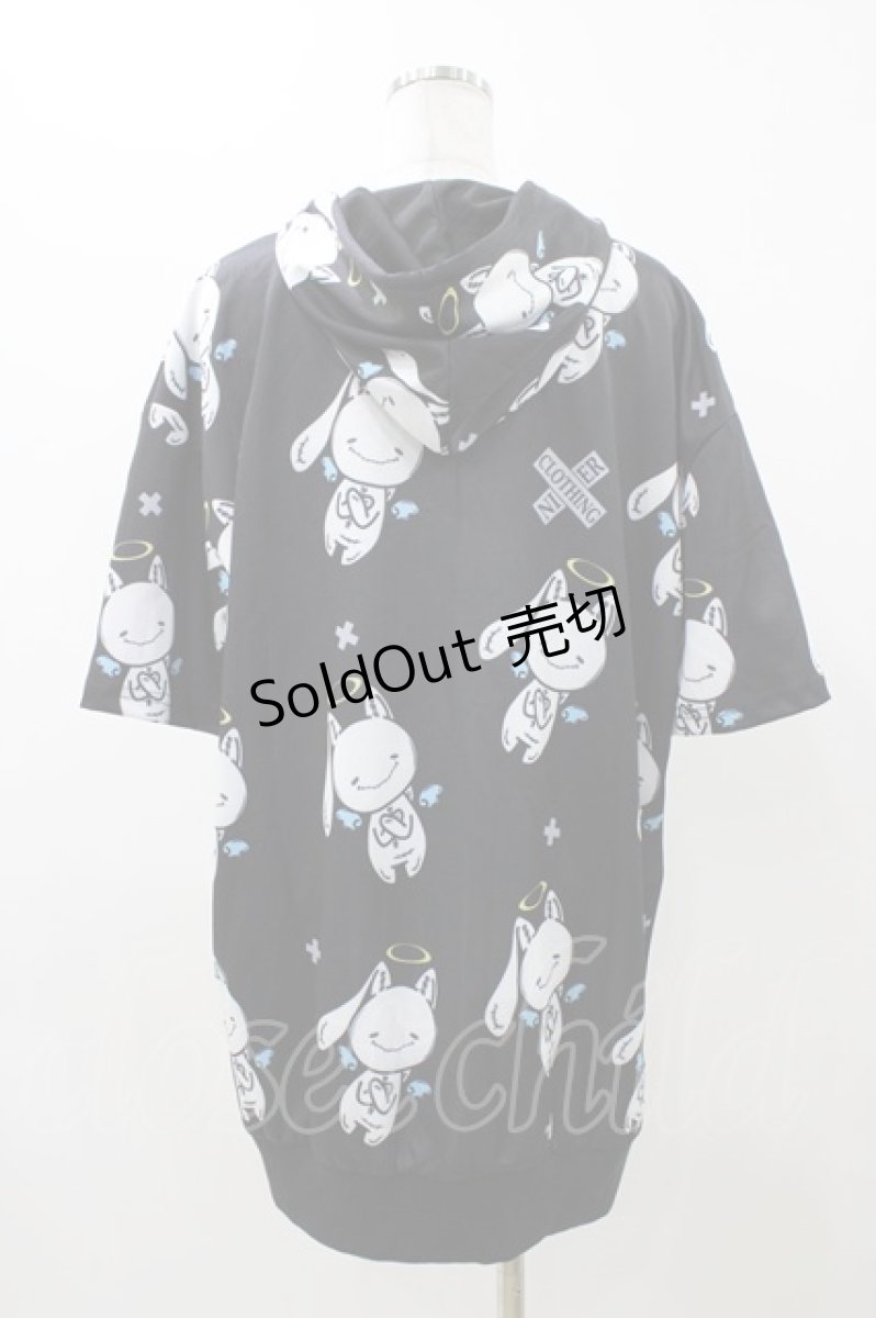画像2: 【SALE】NieR CLOTHING / 総柄ZIP半袖パーカー  ブラック H-25-11-23-048-PU-TO-KB-ZT471 (2)