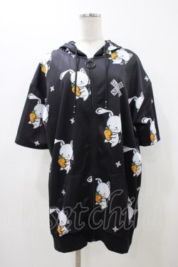 画像1: NieR Clothing / 総柄ZIP半袖パーカー  ブラック H-25-11-23-051-PU-TO-KB-ZH